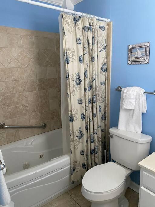 Beach Breeze 3, Pet Friendly, Walking Distance To Atlantic Ocean Free Parking Myrtle Beach Bagian luar foto